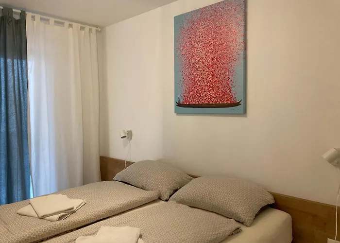 Reload By Bestchoice - Parking - Self Check-in Грац